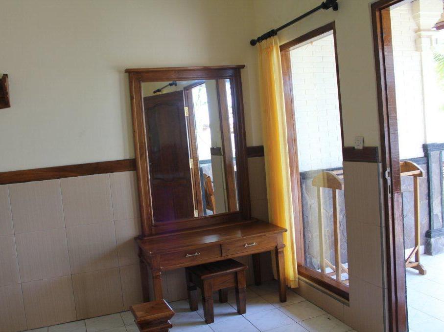Tanjung Alam Hotel Lovina Buitenkant foto