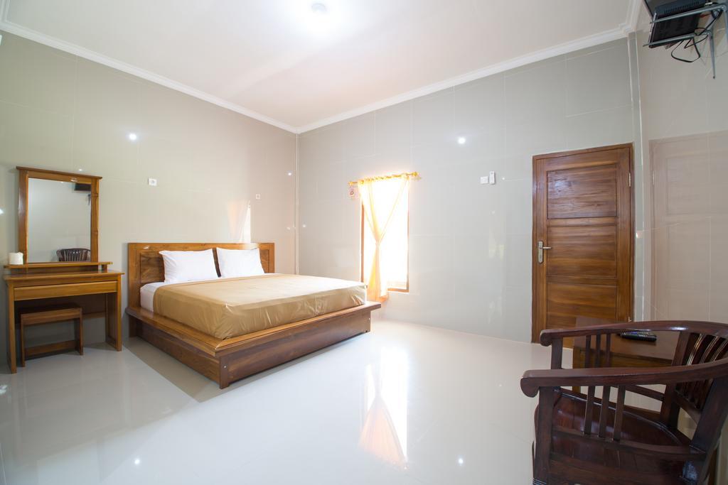 Tanjung Alam Hotel Lovina Buitenkant foto