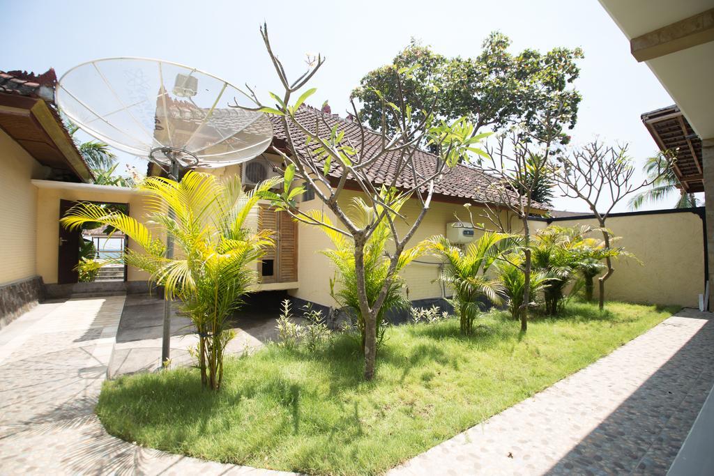 Tanjung Alam Hotel Lovina Buitenkant foto