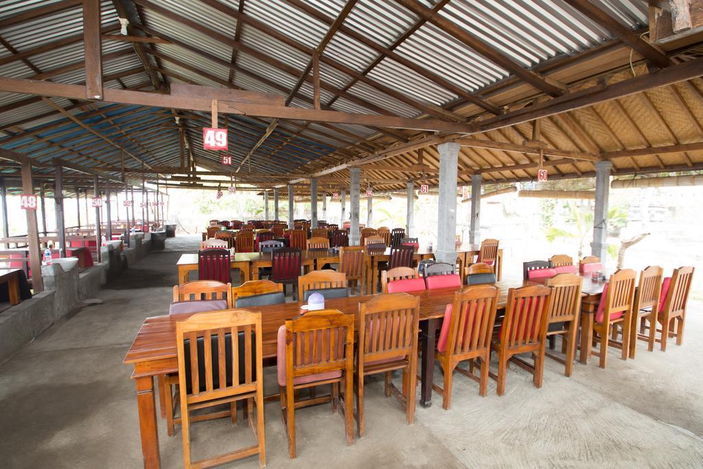 Tanjung Alam Hotel Lovina Buitenkant foto