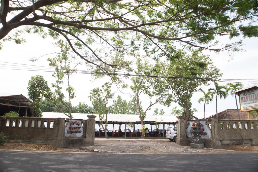 Tanjung Alam Hotel Lovina Buitenkant foto